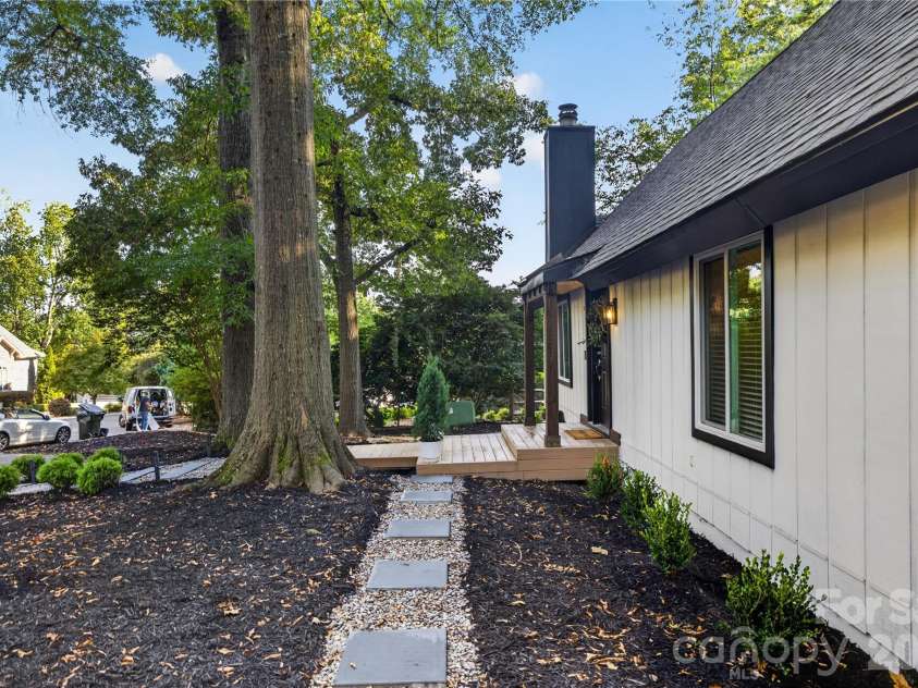 1068 Gauguin Lane, Tega Cay, SC 29708.  MLS# CAR4422427, YatesRealty ID 49351. 