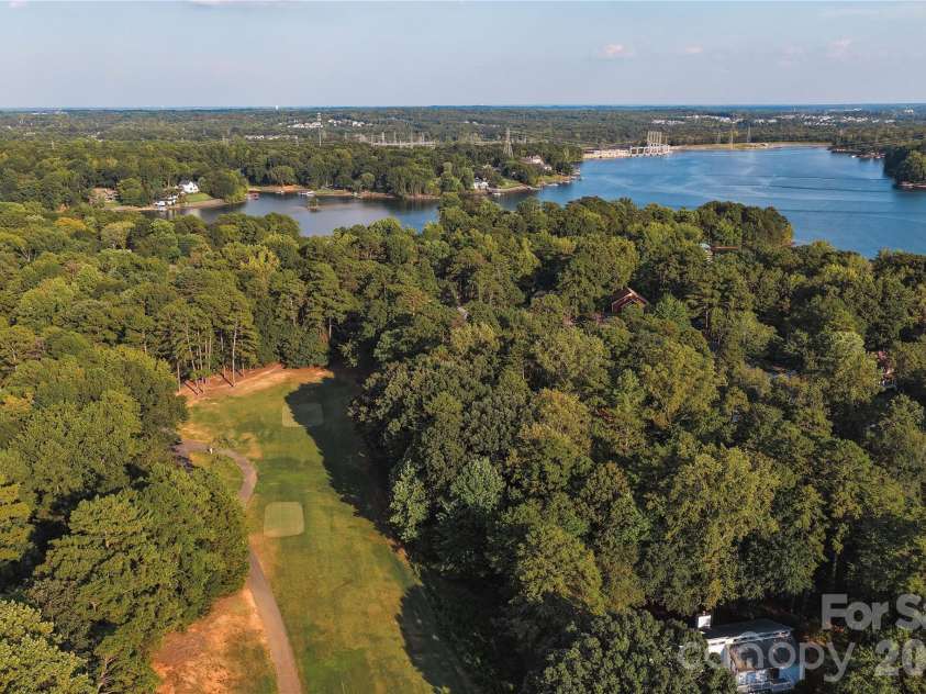 1068 Gauguin Lane, Tega Cay, SC 29708.  MLS# CAR4422427, YatesRealty ID 49351. 