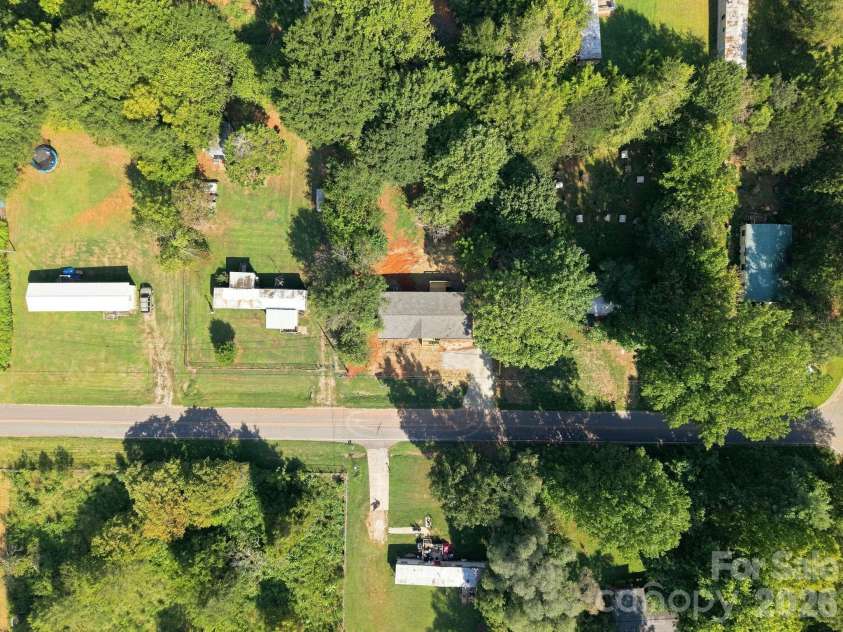 1028 Dorset Lane, Lincolnton, NC 28092.  MLS# CAR4422443, YatesRealty ID 49355. 