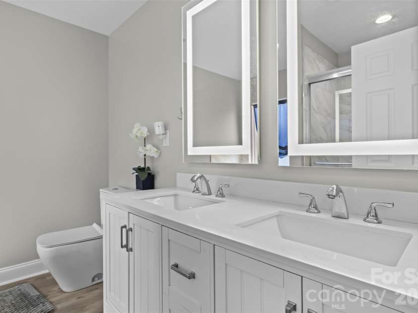 4049 Fincher Road, Matthews, NC 28104.  MLS# CAR4421902, YatesRealty ID 49357. 