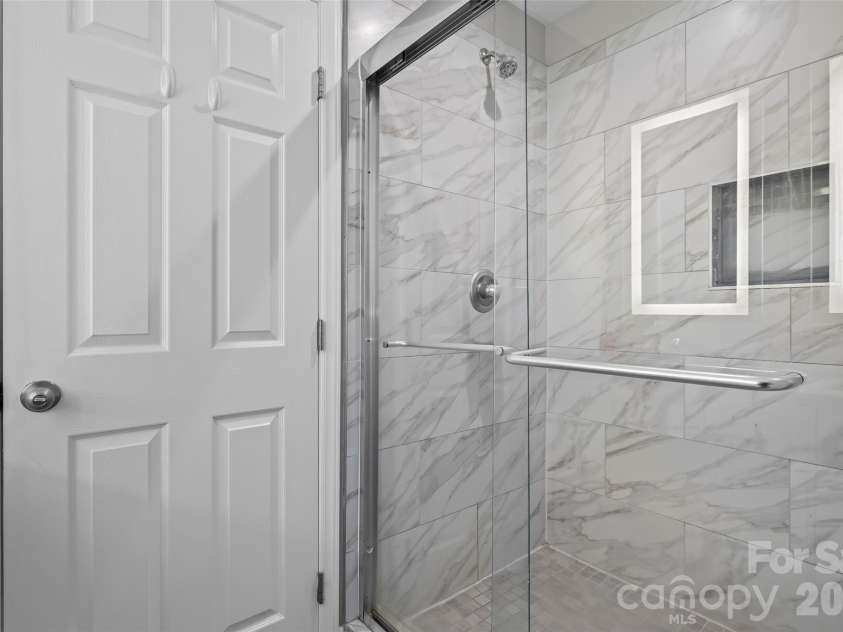 4049 Fincher Road, Matthews, NC 28104.  MLS# CAR4421902, YatesRealty ID 49357. 