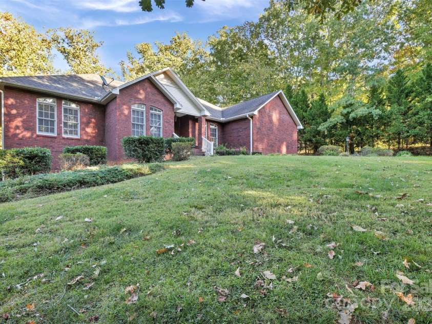 36014 Davis Drive, Albemarle, NC 28001.  MLS# CAR4311105, YatesRealty ID 4936. 