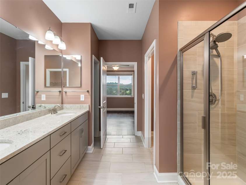 6 Southern Way Lane, Leicester, NC 28748.  MLS# CAR4226580, YatesRealty ID 4936. 