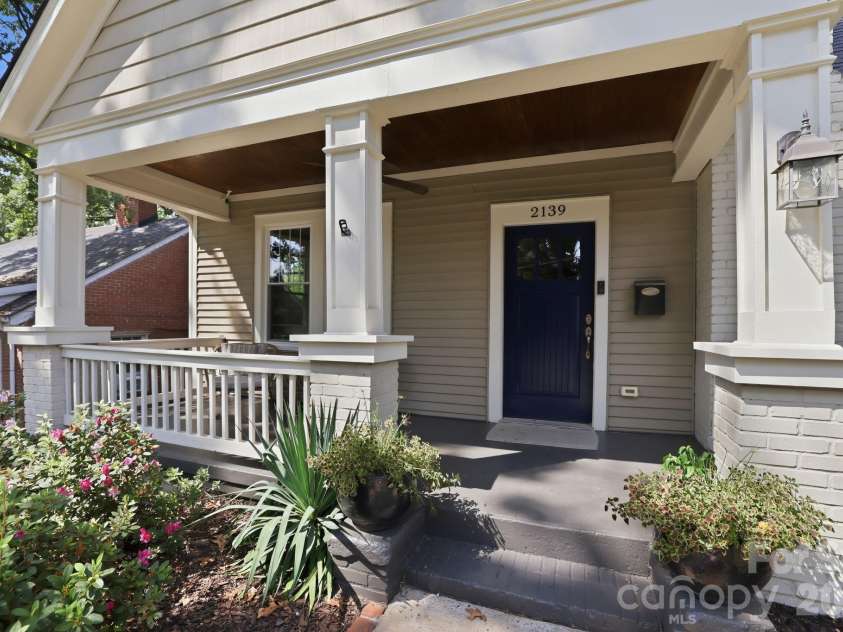 2139 Wilmore Drive, Charlotte, NC 28203.  MLS# CAR4421679, YatesRealty ID 49360. 