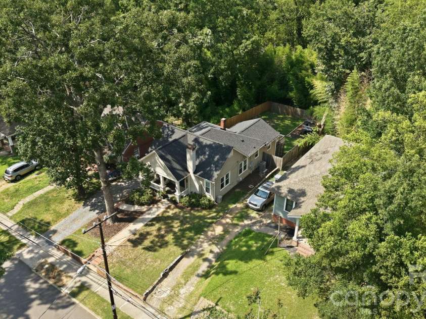 2139 Wilmore Drive, Charlotte, NC 28203.  MLS# CAR4421679, YatesRealty ID 49360. 