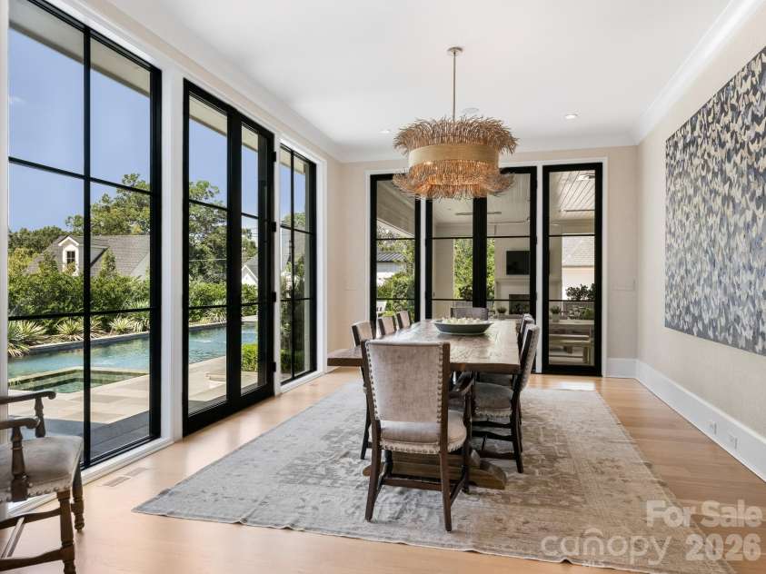 2422 Ferncliff Road, Charlotte, NC 28211.  MLS# CAR4421551, YatesRealty ID 49361. Dining Room