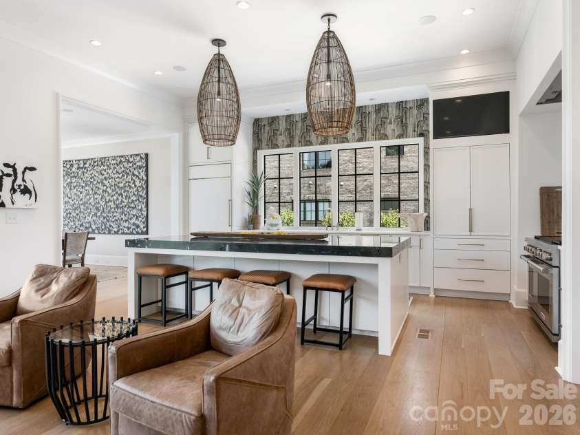 2422 Ferncliff Road, Charlotte, NC 28211.  MLS# CAR4421551, YatesRealty ID 49361. Kitchen