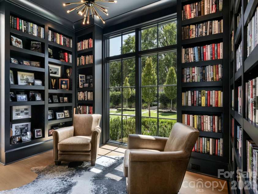 2422 Ferncliff Road, Charlotte, NC 28211.  MLS# CAR4421551, YatesRealty ID 49361. Study