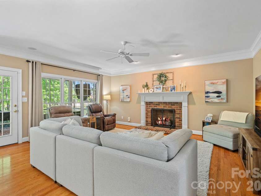 2401 Flagstick Drive, Matthews, NC 28104.  MLS# CAR4421342, YatesRealty ID 49362. 