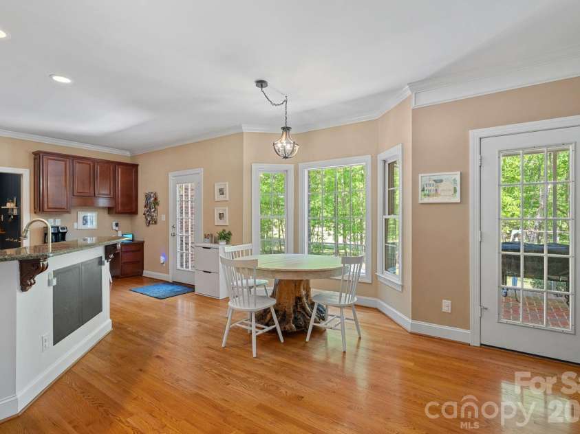 2401 Flagstick Drive, Matthews, NC 28104.  MLS# CAR4421342, YatesRealty ID 49362. 
