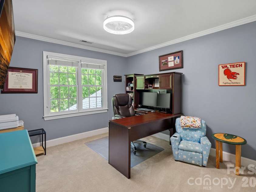 2401 Flagstick Drive, Matthews, NC 28104.  MLS# CAR4421342, YatesRealty ID 49362. 