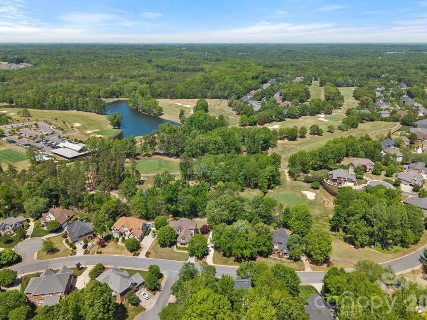 2401 Flagstick Drive, Matthews, NC 28104.  MLS# CAR4421342, YatesRealty ID 49362. 