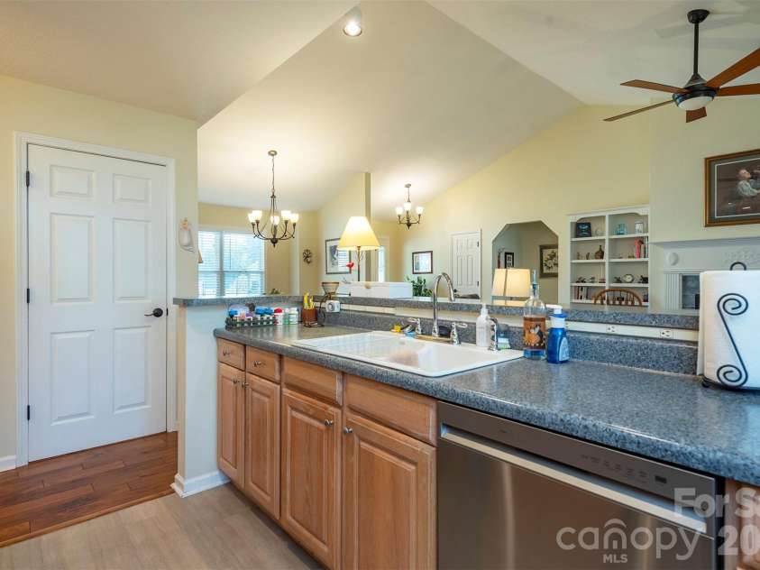 38 Eden Glen Road, Black Mountain, NC 28711.  MLS# CAR4421255, YatesRealty ID 49363. 