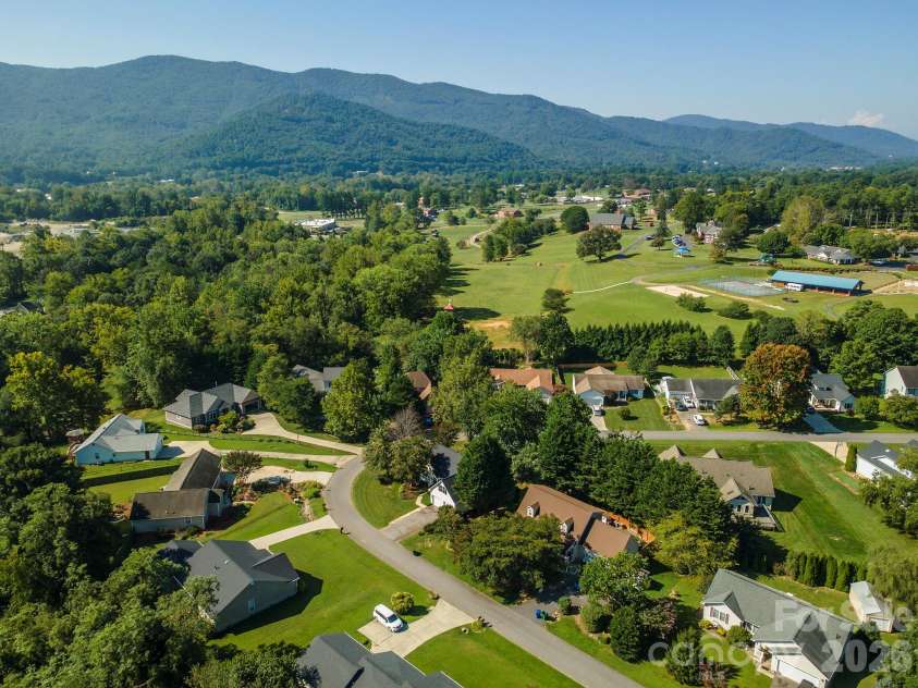 38 Eden Glen Road, Black Mountain, NC 28711.  MLS# CAR4421255, YatesRealty ID 49363. 