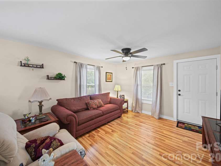 215 Small Street, Kannapolis, NC 28083.  MLS# CAR4422422, YatesRealty ID 49364. 