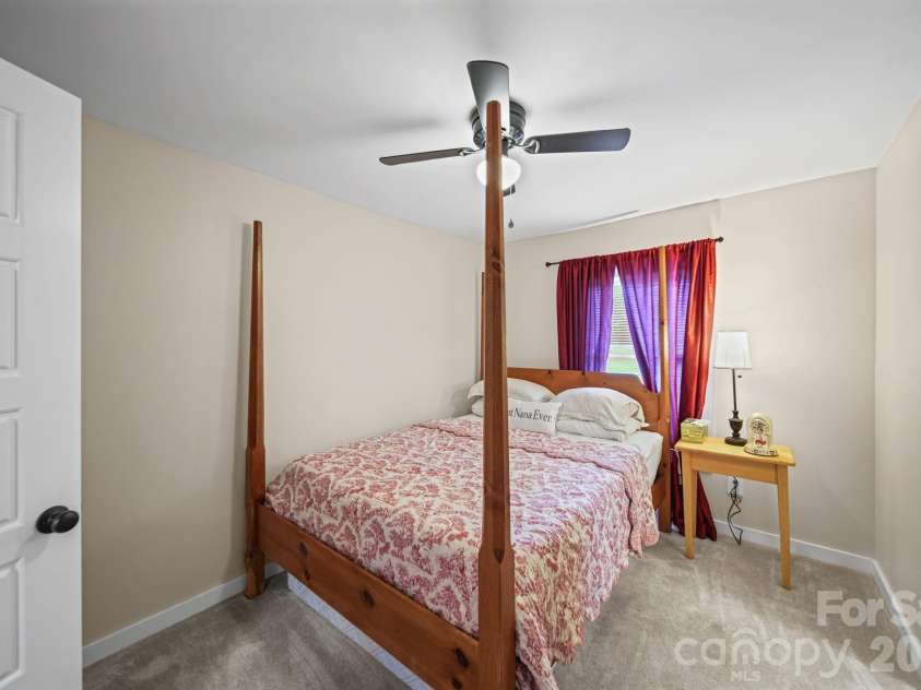 215 Small Street, Kannapolis, NC 28083.  MLS# CAR4422422, YatesRealty ID 49364. 