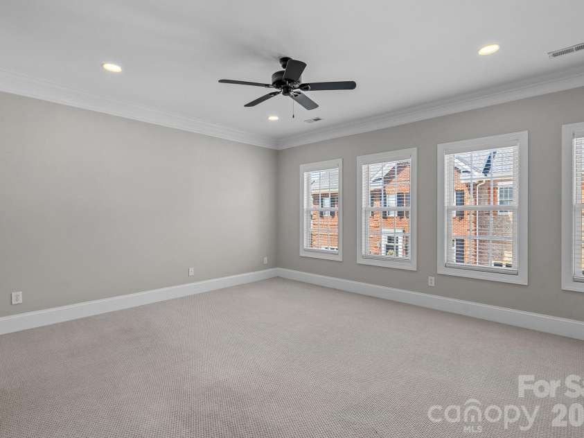 6415 Wakehurst Road, Charlotte, NC 28226.  MLS# CAR4420988, YatesRealty ID 49365. Primary bedroom