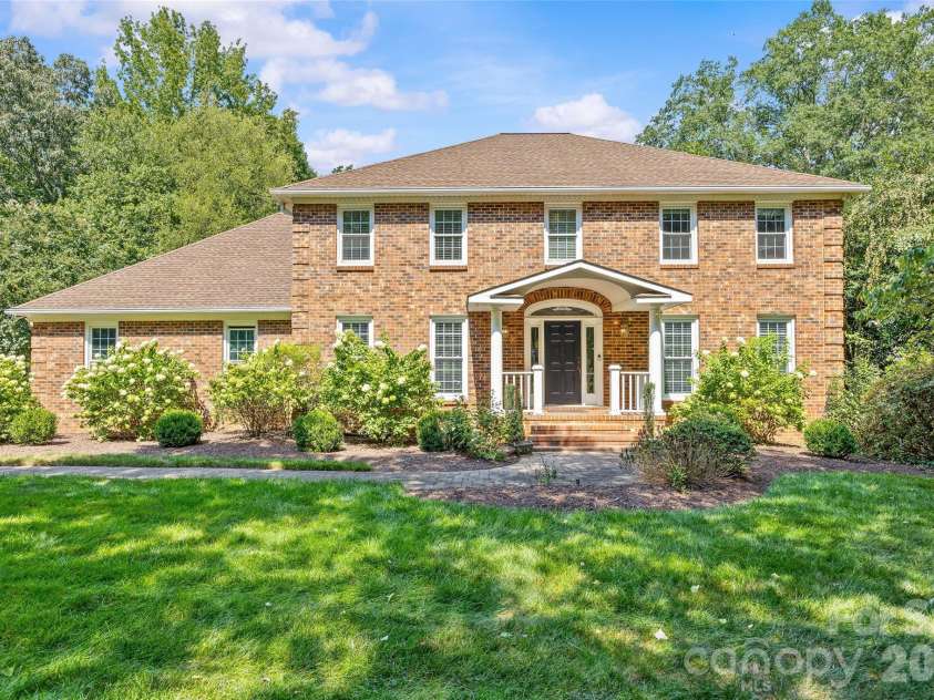 2710 Wamath Drive, Charlotte, NC 28210.  MLS# CAR4420927, YatesRealty ID 49366. 