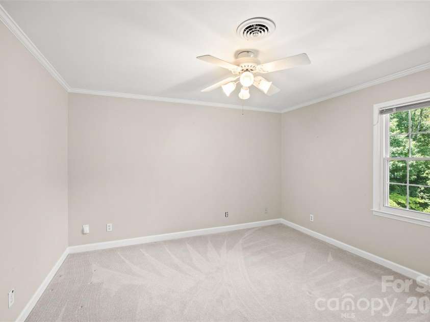 2710 Wamath Drive, Charlotte, NC 28210.  MLS# CAR4420927, YatesRealty ID 49366. 