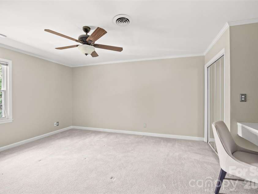 2710 Wamath Drive, Charlotte, NC 28210.  MLS# CAR4420927, YatesRealty ID 49366. 