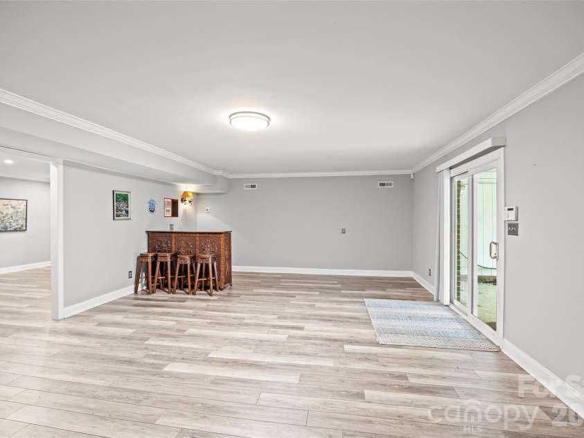 2710 Wamath Drive, Charlotte, NC 28210.  MLS# CAR4420927, YatesRealty ID 49366. 