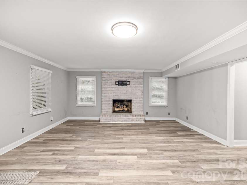 2710 Wamath Drive, Charlotte, NC 28210.  MLS# CAR4420927, YatesRealty ID 49366. 