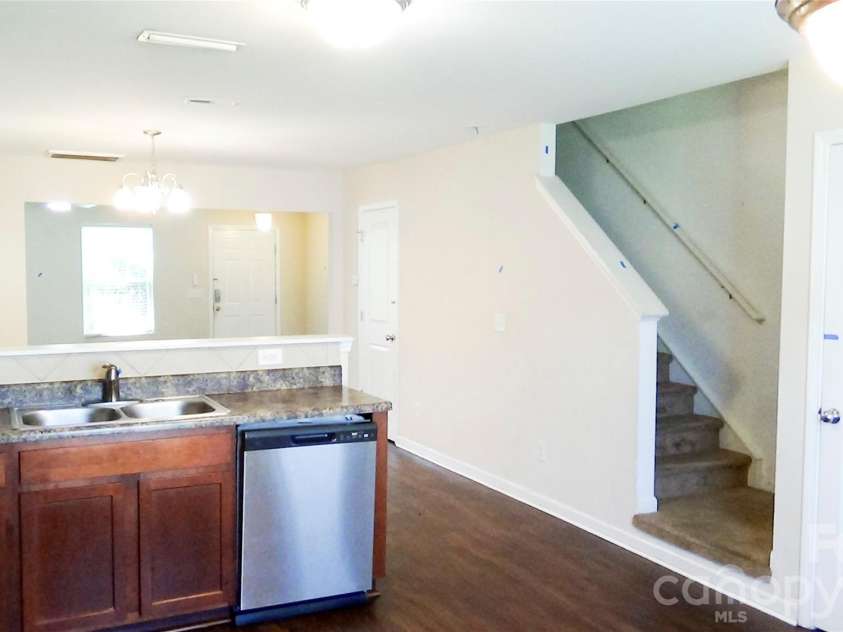 10738 Derryrush Drive, Charlotte, NC 28213.  MLS# CAR4421082, YatesRealty ID 49367. 