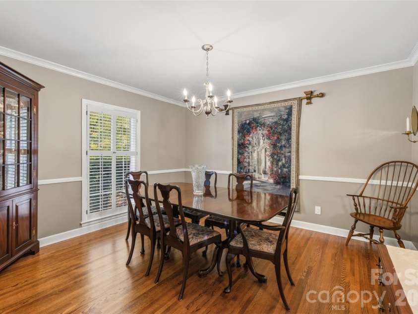 1009 Bearmore Drive, Charlotte, NC 28211.  MLS# CAR4421077, YatesRealty ID 49368. 