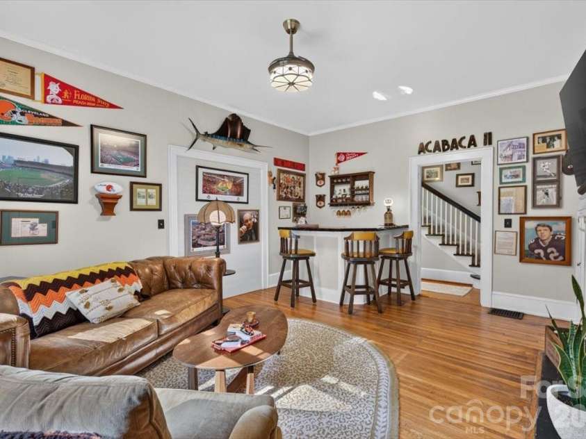 1035 Belvedere Avenue, Gastonia, NC 28054.  MLS# CAR4420440, YatesRealty ID 49369. 