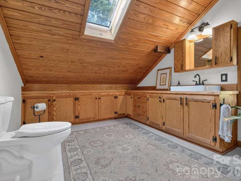 1035 Belvedere Avenue, Gastonia, NC 28054.  MLS# CAR4420440, YatesRealty ID 49369. 
