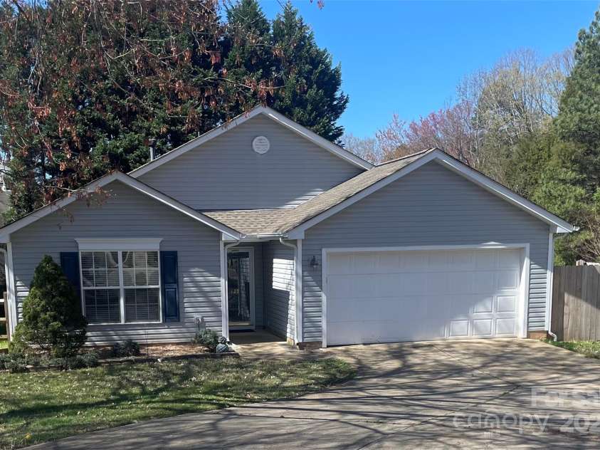 127 Creston Court, Mooresville, NC 28115.  MLS# CAR4235273, YatesRealty ID 4937. 