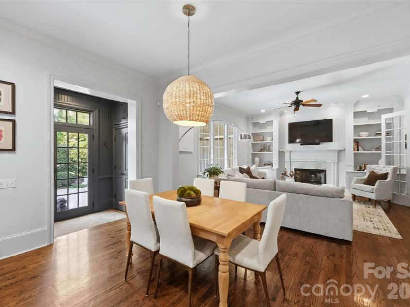 8820 Heydon Hall Circle, Charlotte, NC 28210.  MLS# CAR4420660, YatesRealty ID 49370. 