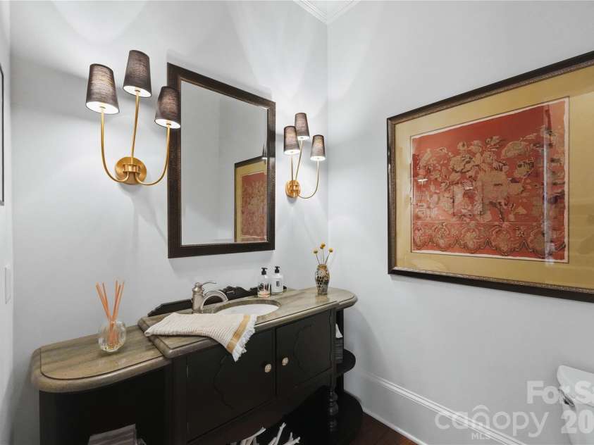 8820 Heydon Hall Circle, Charlotte, NC 28210.  MLS# CAR4420660, YatesRealty ID 49370. 