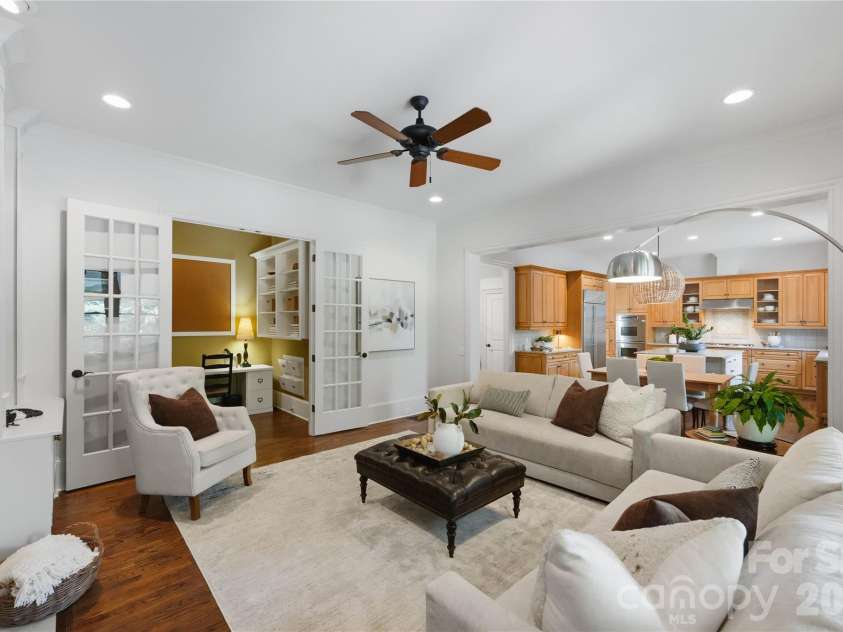8820 Heydon Hall Circle, Charlotte, NC 28210.  MLS# CAR4420660, YatesRealty ID 49370. 