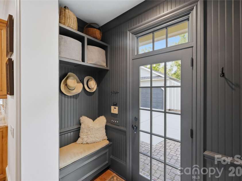 8820 Heydon Hall Circle, Charlotte, NC 28210.  MLS# CAR4420660, YatesRealty ID 49370. 