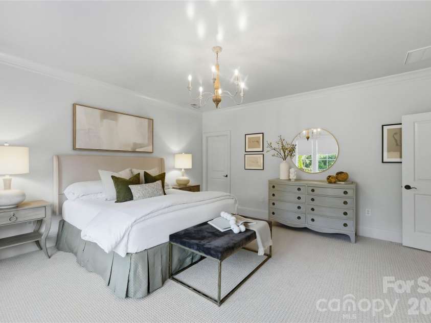 8820 Heydon Hall Circle, Charlotte, NC 28210.  MLS# CAR4420660, YatesRealty ID 49370. 