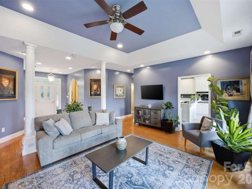 401 Armstrong Drive, Belmont, NC 28012.  MLS# CAR4420913, YatesRealty ID 49372. 