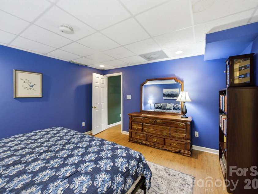 401 Armstrong Drive, Belmont, NC 28012.  MLS# CAR4420913, YatesRealty ID 49372. 