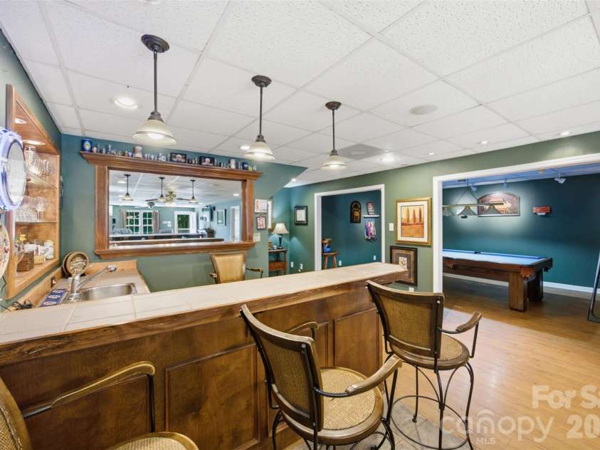 401 Armstrong Drive, Belmont, NC 28012.  MLS# CAR4420913, YatesRealty ID 49372. 