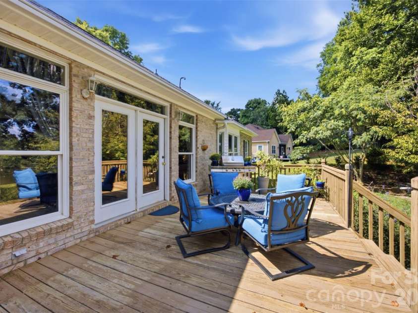 401 Armstrong Drive, Belmont, NC 28012.  MLS# CAR4420913, YatesRealty ID 49372. Deck with water view
