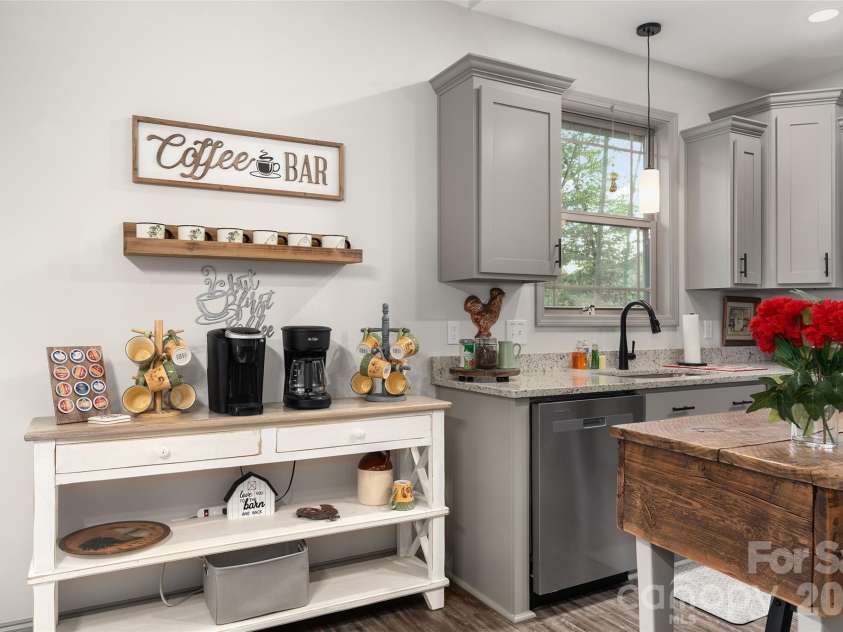 545 Twinbrook Lane, Maggie Valley, NC 28751.  MLS# CAR4418953, YatesRealty ID 49374. 