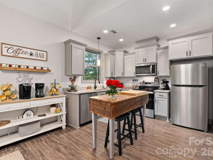 545 Twinbrook Lane, Maggie Valley, NC 28751.  MLS# CAR4418953, YatesRealty ID 49374. 