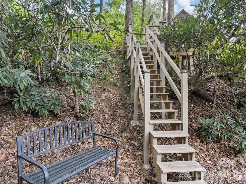 545 Twinbrook Lane, Maggie Valley, NC 28751.  MLS# CAR4418953, YatesRealty ID 49374. 