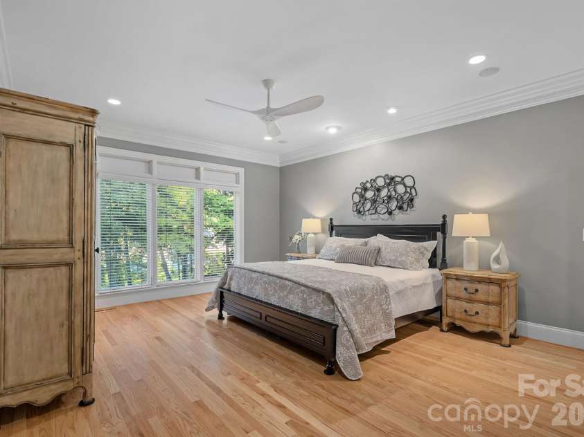 177 Great Point Drive, Mooresville, NC 28117.  MLS# CAR4419251, YatesRealty ID 49376. 