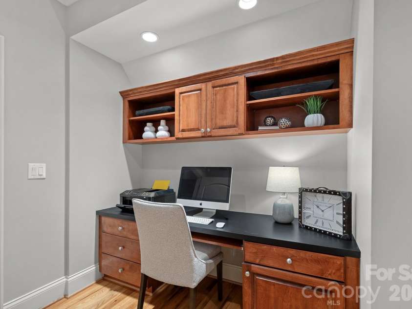 177 Great Point Drive, Mooresville, NC 28117.  MLS# CAR4419251, YatesRealty ID 49376. 