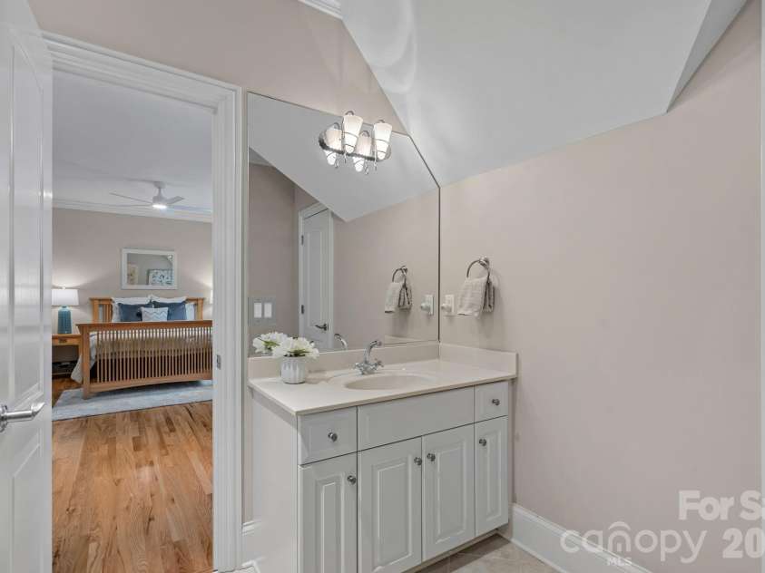 177 Great Point Drive, Mooresville, NC 28117.  MLS# CAR4419251, YatesRealty ID 49376. 