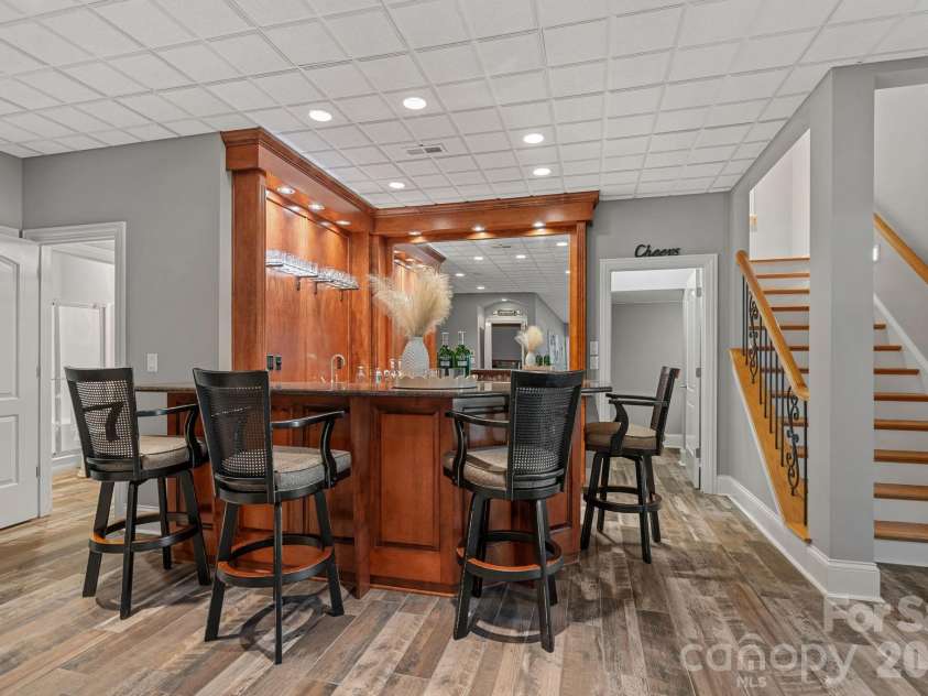 177 Great Point Drive, Mooresville, NC 28117.  MLS# CAR4419251, YatesRealty ID 49376. 
