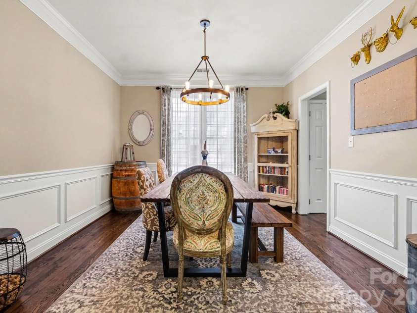 1924 DeArmon Drive, Charlotte, NC 28205.  MLS# CAR4419940, YatesRealty ID 49377. 
