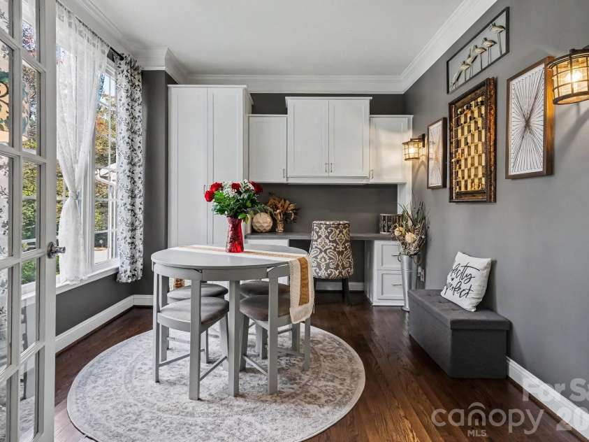1924 DeArmon Drive, Charlotte, NC 28205.  MLS# CAR4419940, YatesRealty ID 49377. 