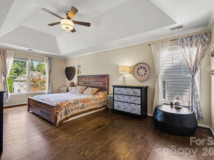 1924 DeArmon Drive, Charlotte, NC 28205.  MLS# CAR4419940, YatesRealty ID 49377. 